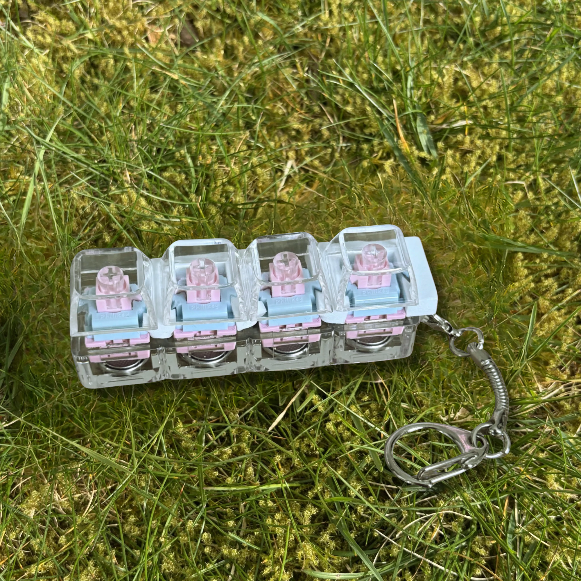 Clicky Keyboard Fidget w/ Led (4 Keys)